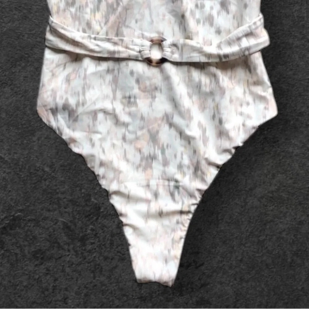 Amuse Society Patola One Piece Swimsuit NWT Medium Revolve
